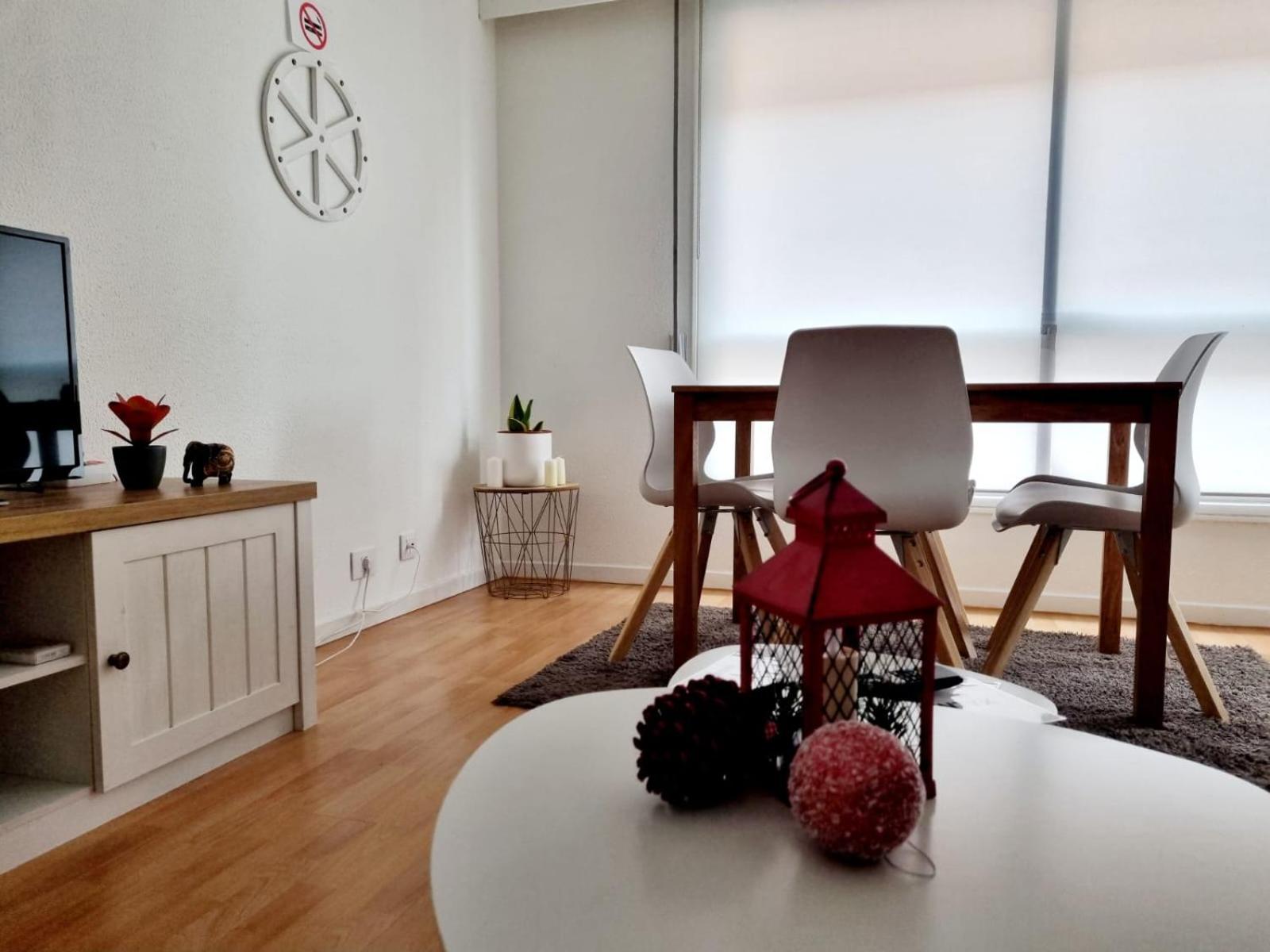 Acogedor, Con Garaje, Centrico. Apartment Vigo Exterior photo